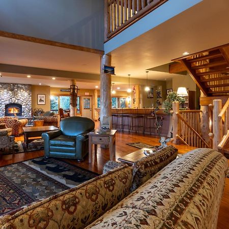 Vagabond Lodge At Kicking Horse Golden Dış mekan fotoğraf