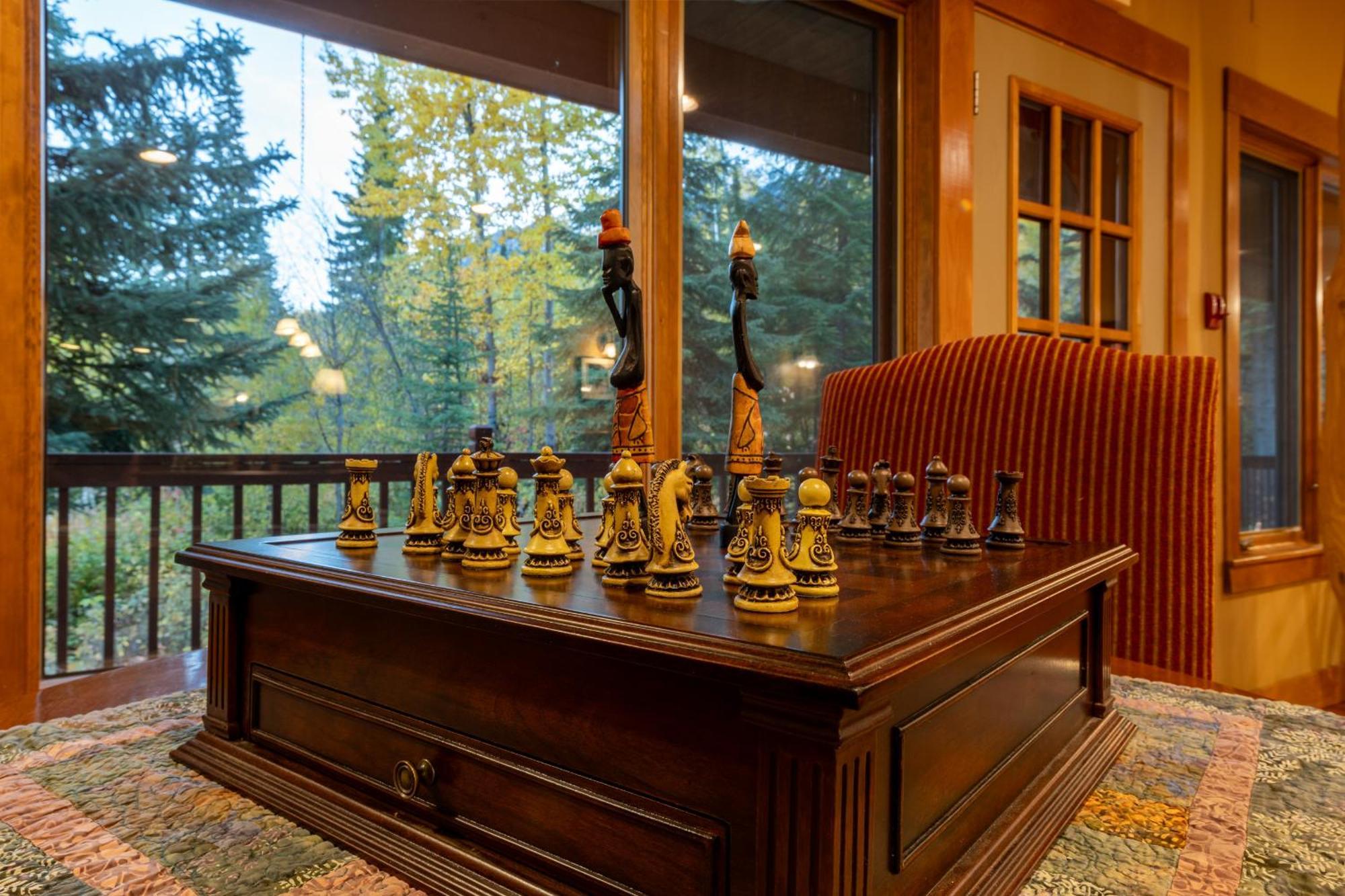 Vagabond Lodge At Kicking Horse Golden Dış mekan fotoğraf